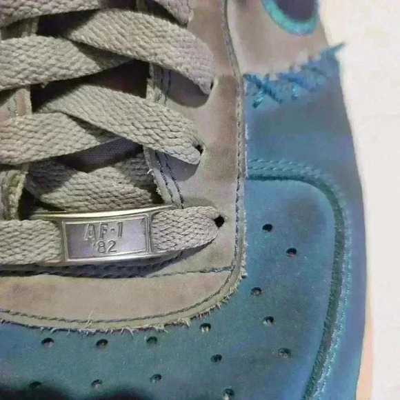 Nike Air Force 1 men's size 11.5. A little wear and tear. - Picture 6 of 7